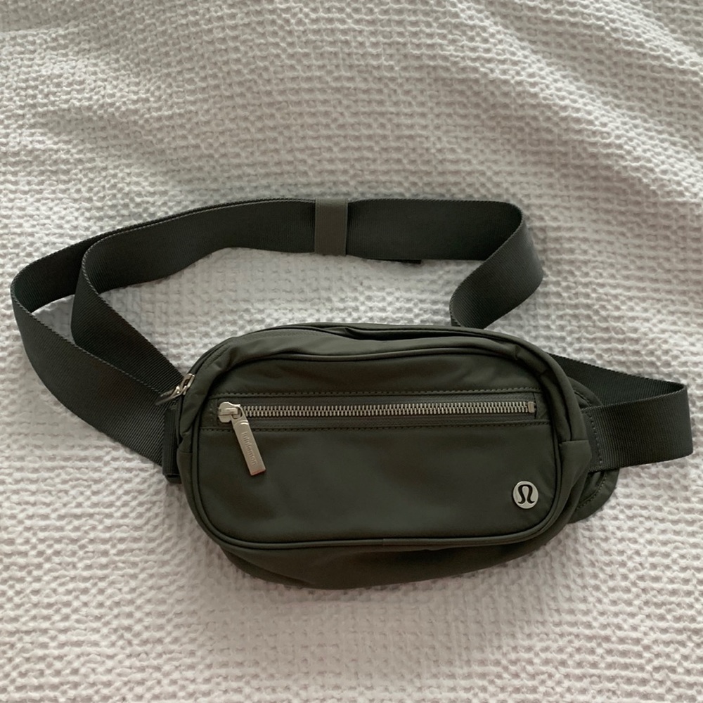Lululemon Wanderlust Belt Bag